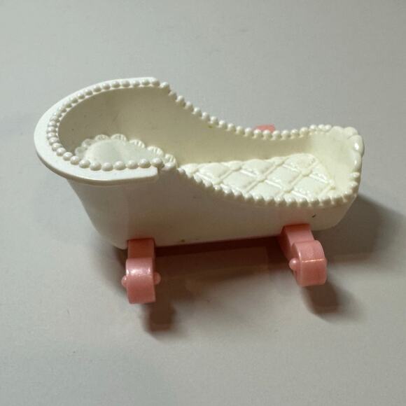 Dollhouse Cradle Pink White 1995 Fisher Price Loving Family Nursery Furniture - Picture 7 of 10
